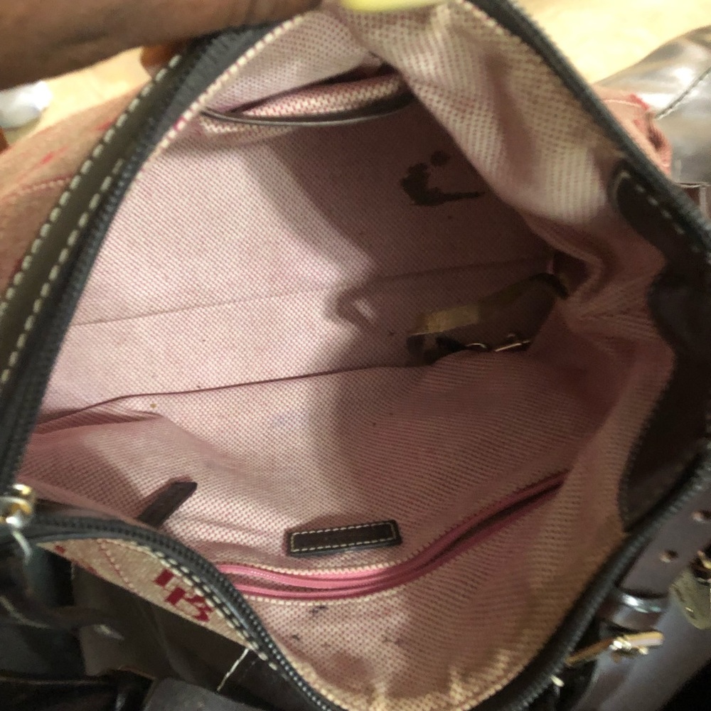 Dooney & Bourke medium Red signature canvas Buc - Picture 6 of 7